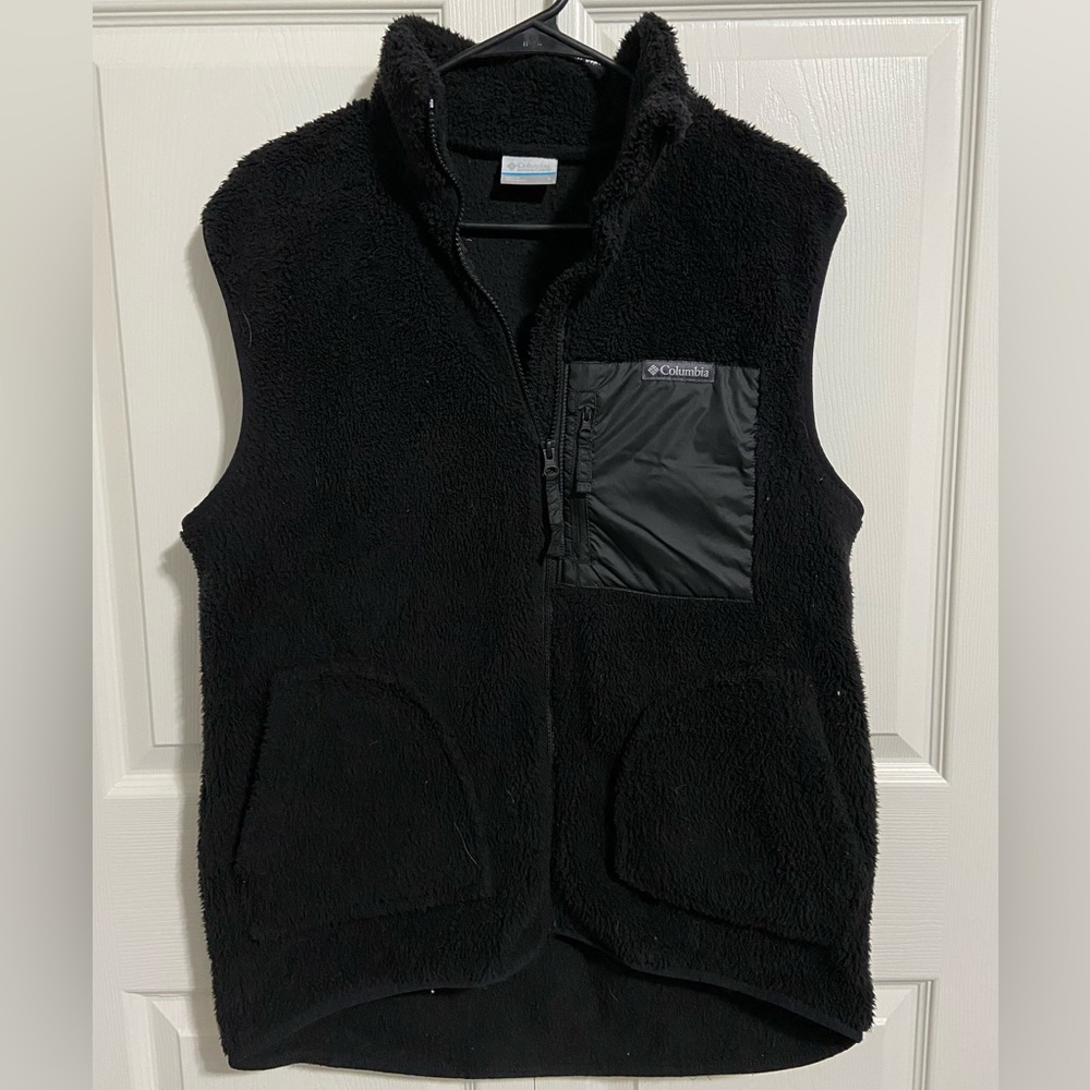Columbia Black Fleece Outerwear